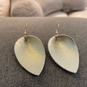 Gold leather pierced earrings